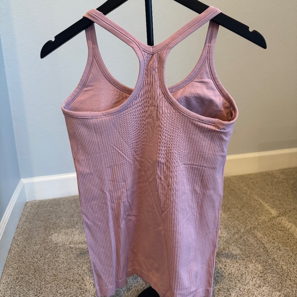 Lululemon Ebb to Street Tank Top Lavender Lux size 8 - Picture 3 of 3